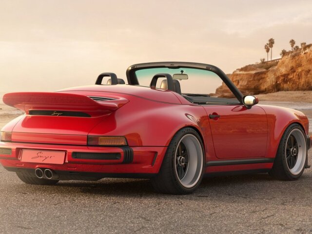 Za príplatok si môžete dopriať aj „veľrybí chvost“ v štýle 911 Turbo, hoci pod kapotou pracuje atmosférický motor.