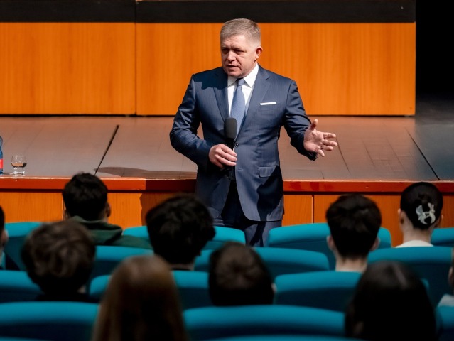 robert fico
