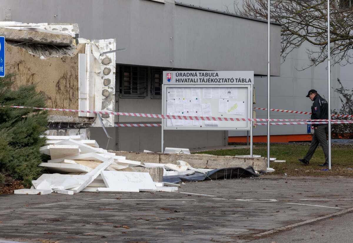 komárno, klientske centrum