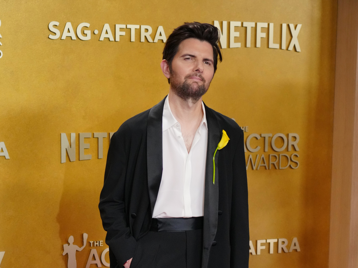 Herec Adam Scott na 32. ročníku Actor Awards.