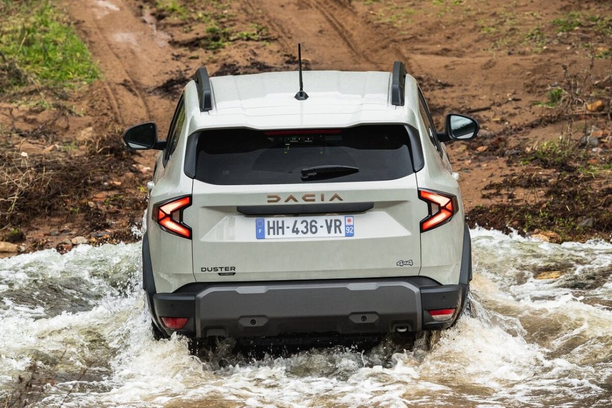 Dacia Duster Hybrid-G 150 4x4 - 2026