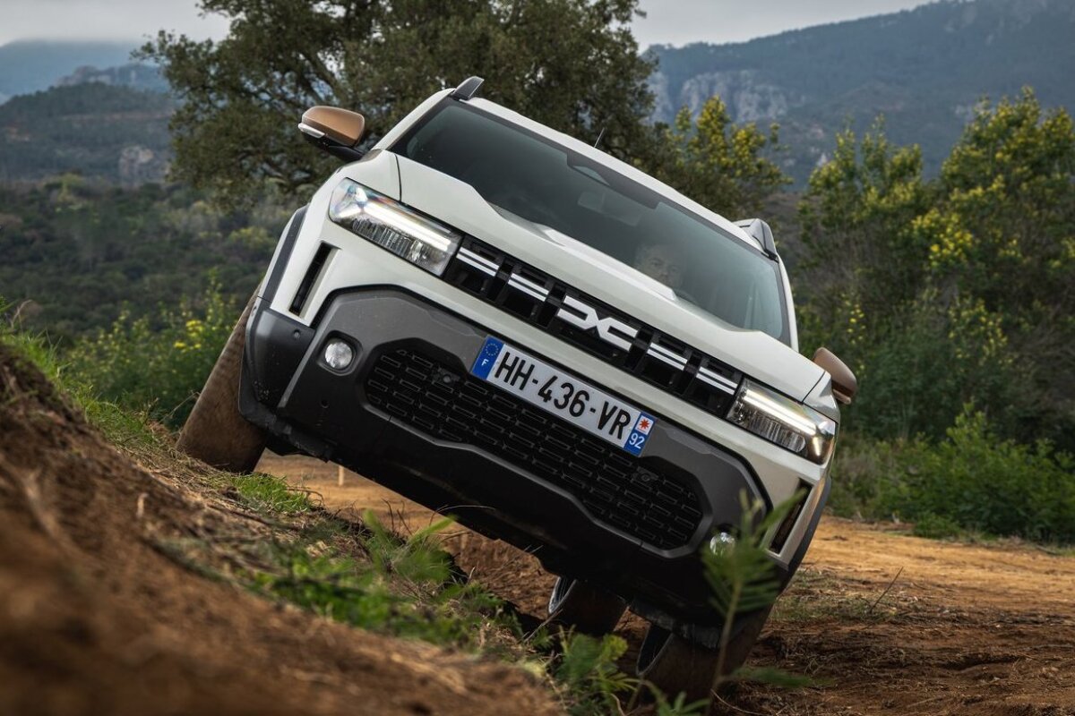 Dacia Duster Hybrid-G 150 4x4 - 2026