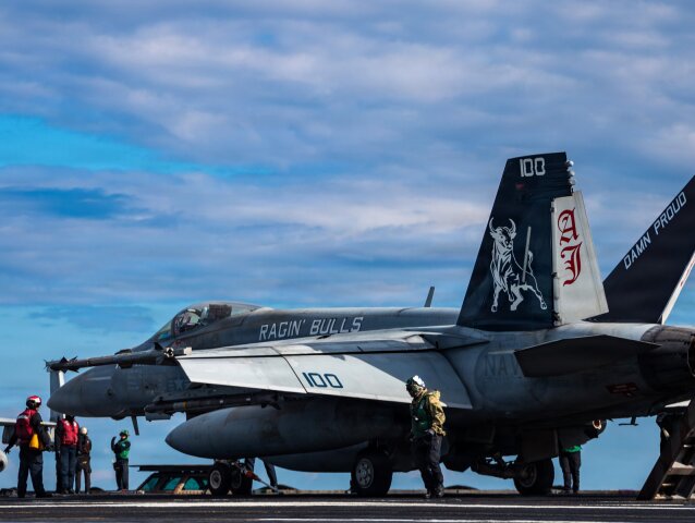 USS Gerald R. Ford, americkí vojaci