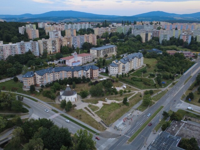 Sídlisko Dargovských hrdinov v Košiciach si pripomína 50. výročie od začiatku výstavby. Náklady na jeho vybudovanie patrili medzi najvyššie v Československu.