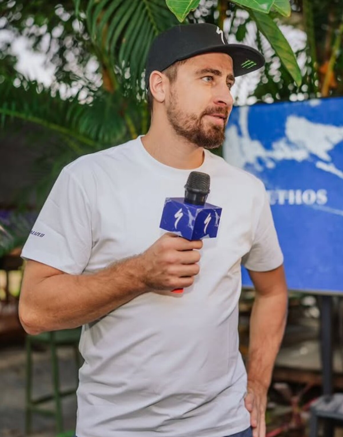 sagan1