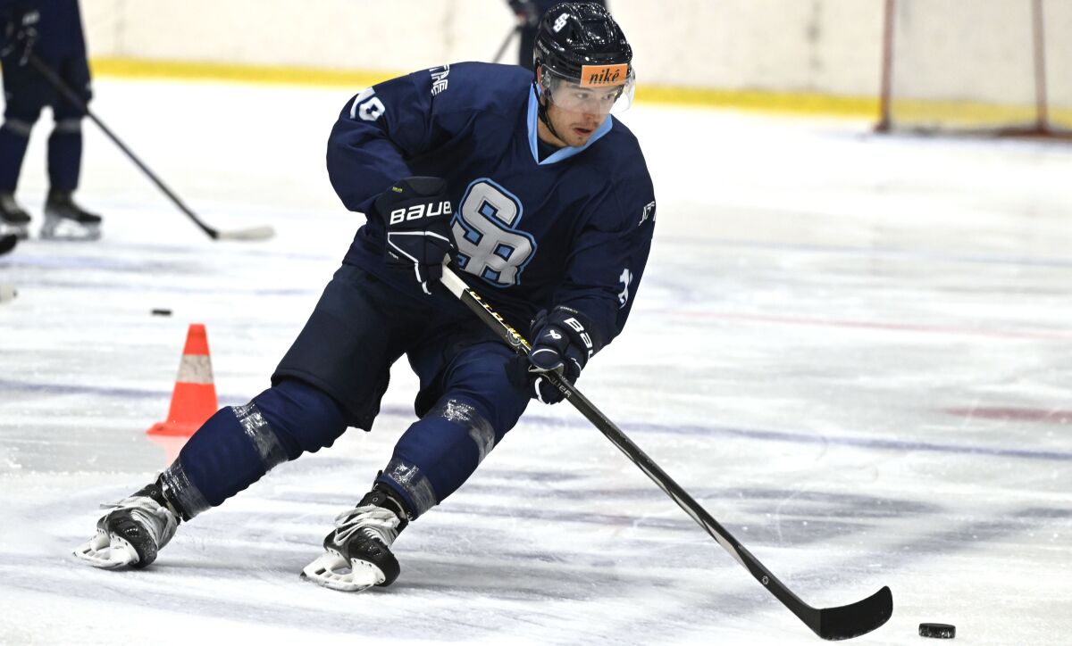 15. Ryan Dmowski