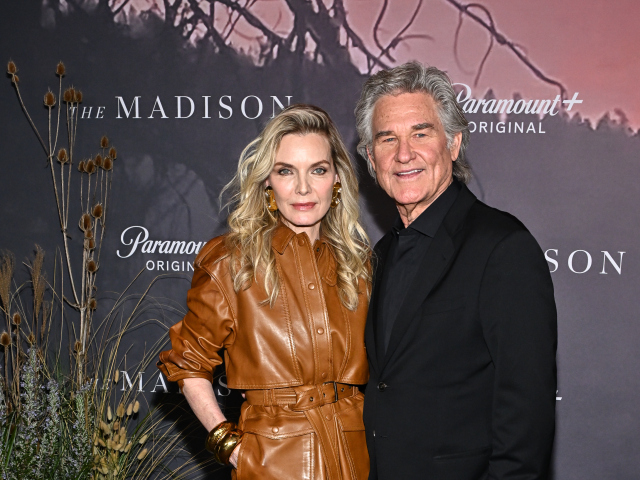 Herečka Michelle Pfeiffer a jej kolega Kurt Russell.