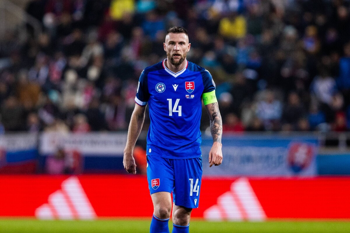 01. Milan Škriniar