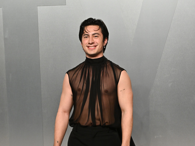 Herec Hudson Williams na párty magazínu Vanity Fair.