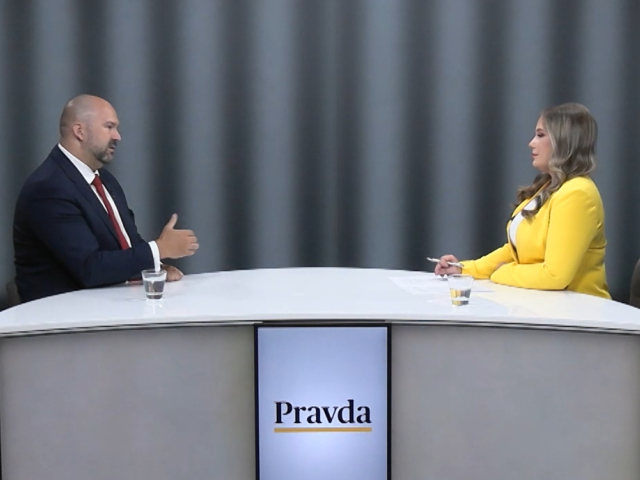 Peter Pčolinský, Politická debata