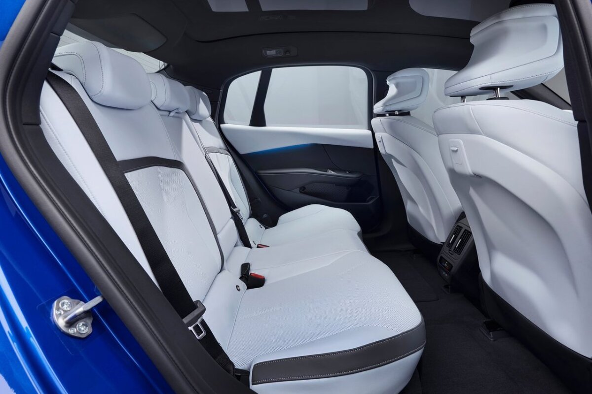 BMW i3 - 2026