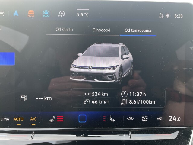 Úspornosť nie je silnou stránkou Golfu R. Za 534 km prevažne ekonomickej jazdy si vypýtal 8,6 litrov paliva. Dlhodobý priemer predstavoval 8,8 litra. Ak mu však šliapnete na krk, môže to byť podstatne viac.