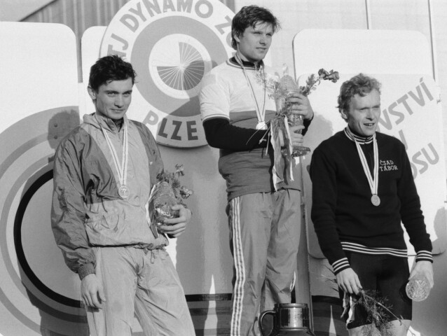 V januári 1988 sa Ondrej Glajza stal majstrom republiky pred Radomírom Šimůnkema a Karlom Camrdom.