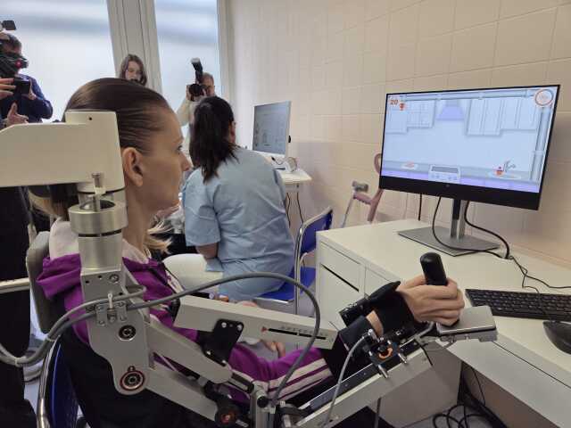 UNLP robotická asistencia