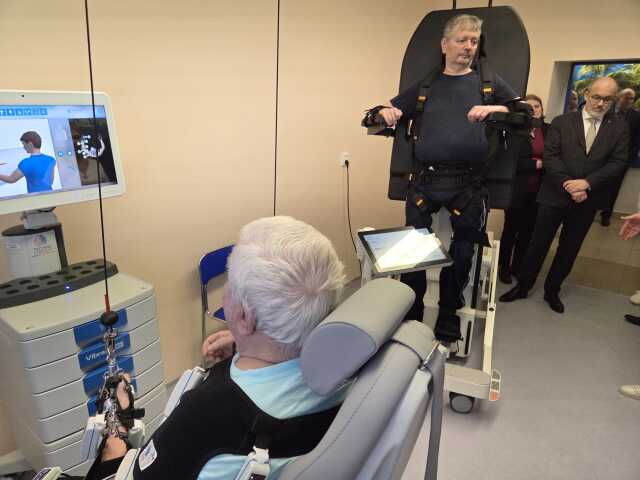 Na Klinike fyziatrie, balneológie a liečebnej rehabilitácie UNLP v Košiciach už personálu a pacientom pomáha robotická asistencia.