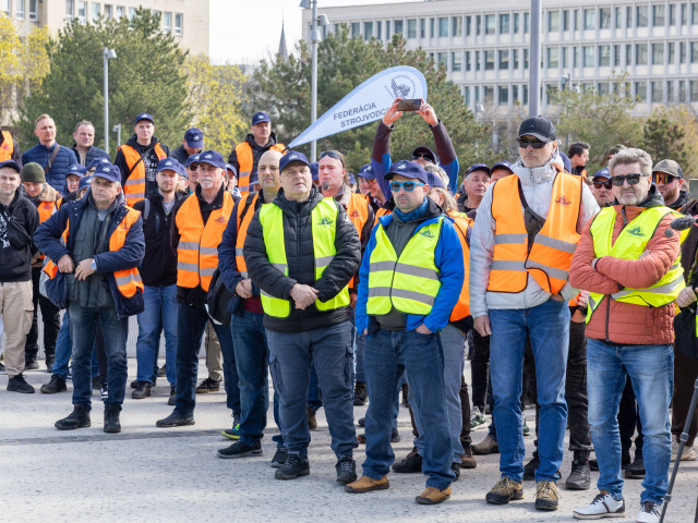 Protestné zhromaždenie Federácie strojvodcov SR