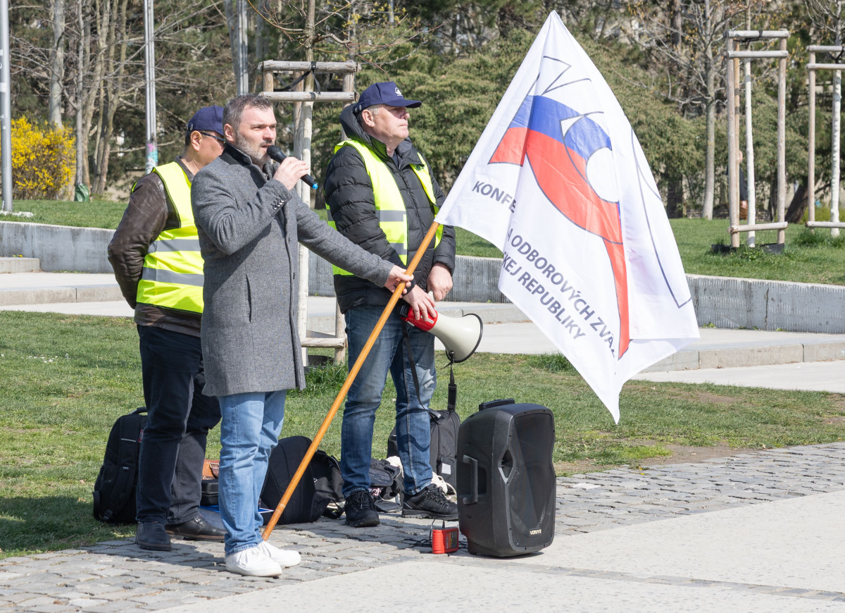 Protestné zhromaždenie Federácie strojvodcov SR