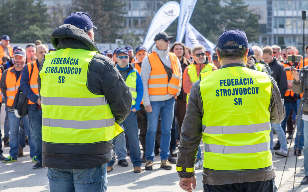 Protestné zhromaždenie Federácie strojvodcov SR