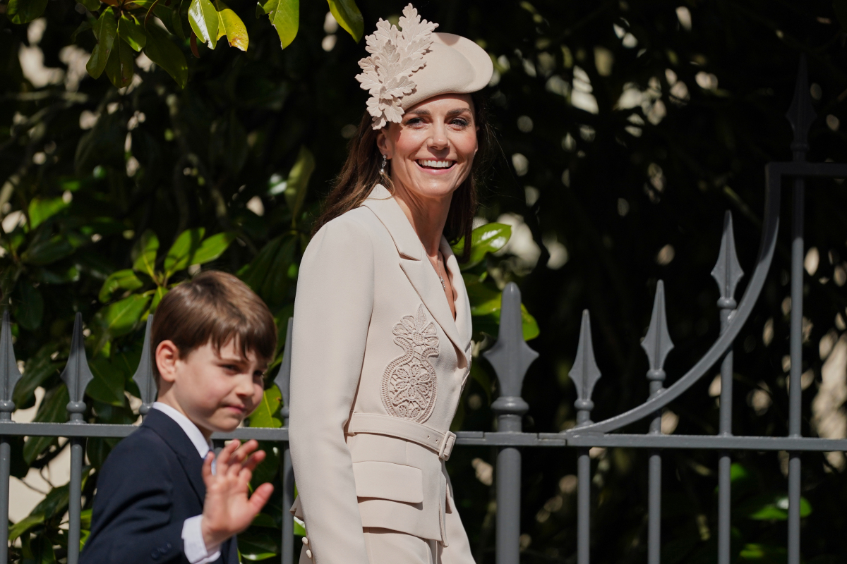 Britská princezná z Walesu Kate a princ Louis