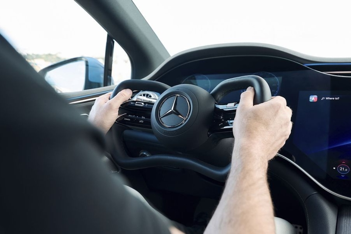 Mercedes-Benz EQS - riadenie steer-by-wire 2026