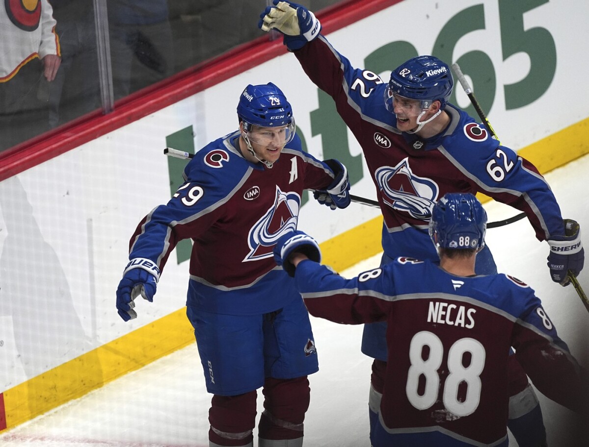 01. Colorado Avalanche