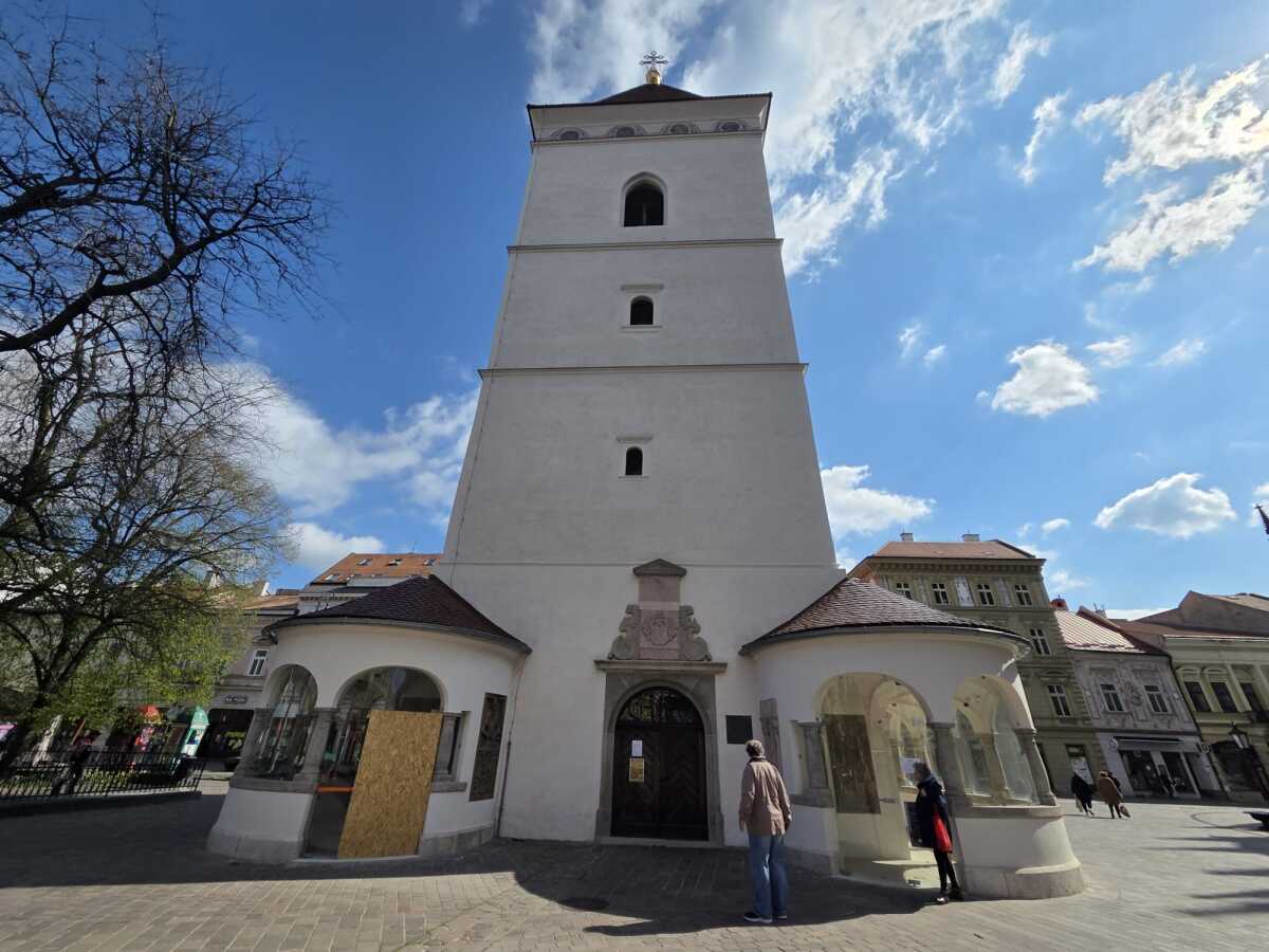 Urbanova veza dvere  6 