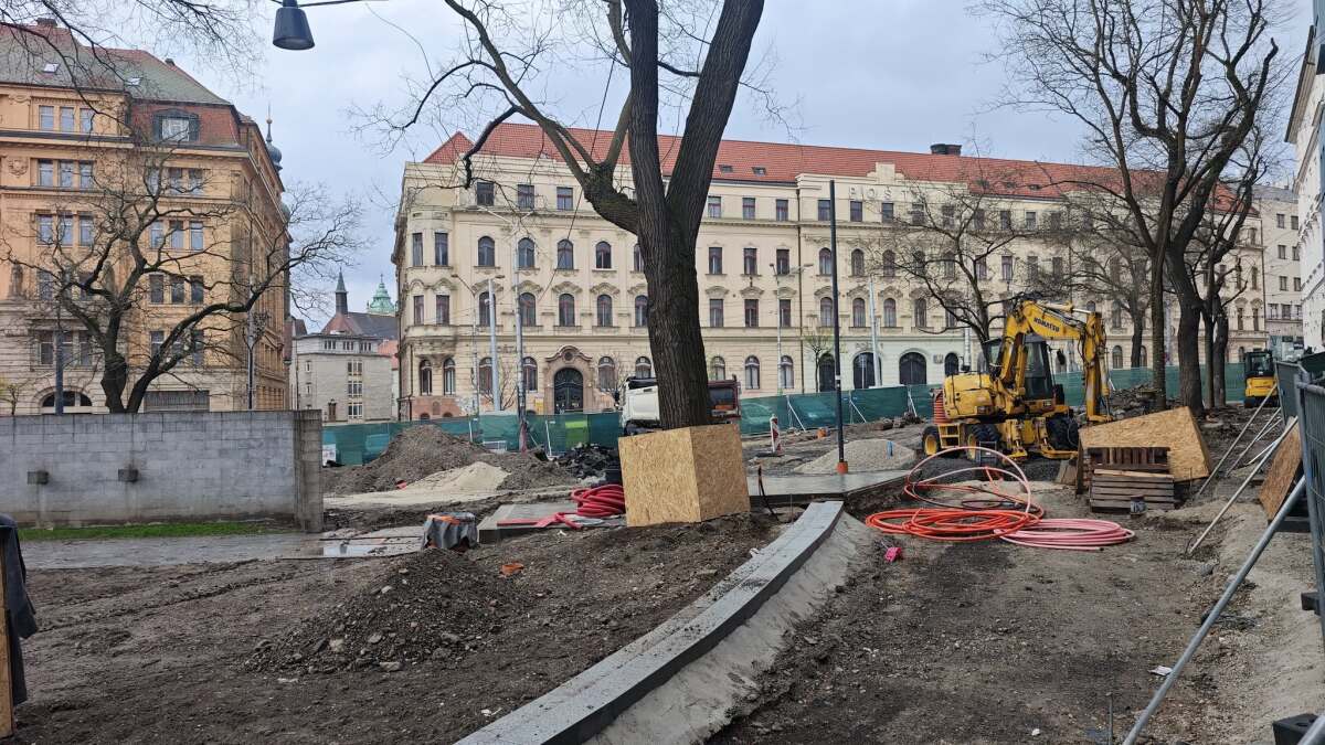 námestie snp bratislava