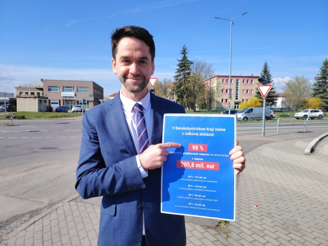 Župan Ondrej Lunter pripomenul, že žiarsku „autobusku“ opravia vďaka eurofondom, na ktorých čerpanie je kraj maximálne pripravený.