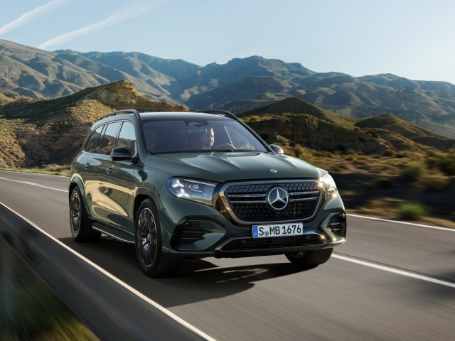 Mercedes-Benz GLS 2027 1