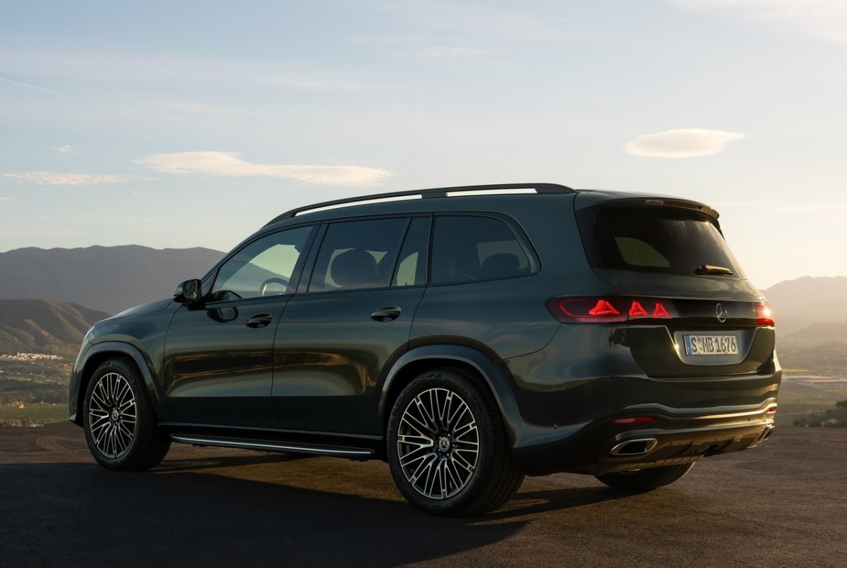 Mercedes-Benz GLS 2027 3