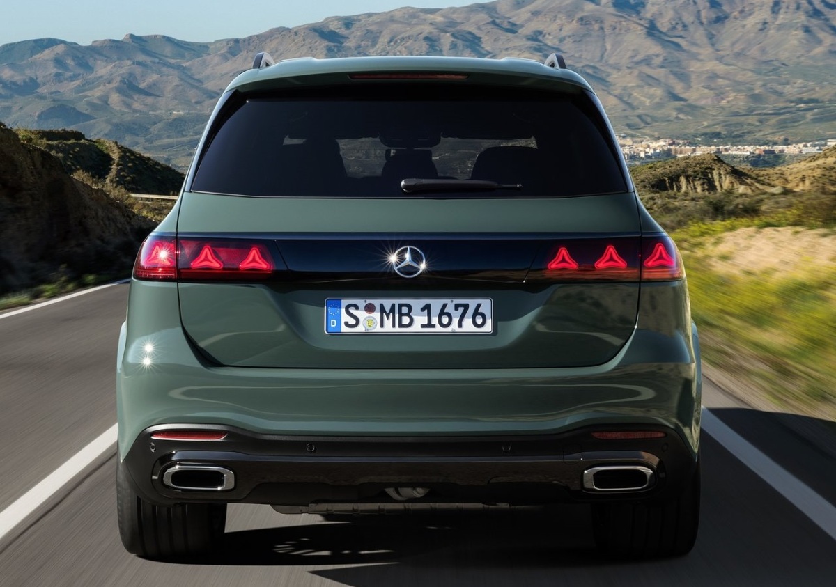 Mercedes-Benz GLS 2027 6
