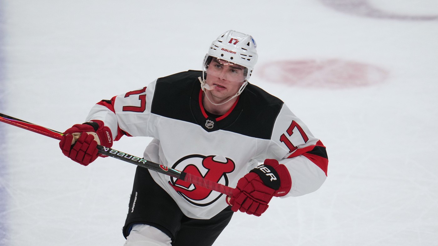 Šimon Nemec v drese New Jersey Devils.