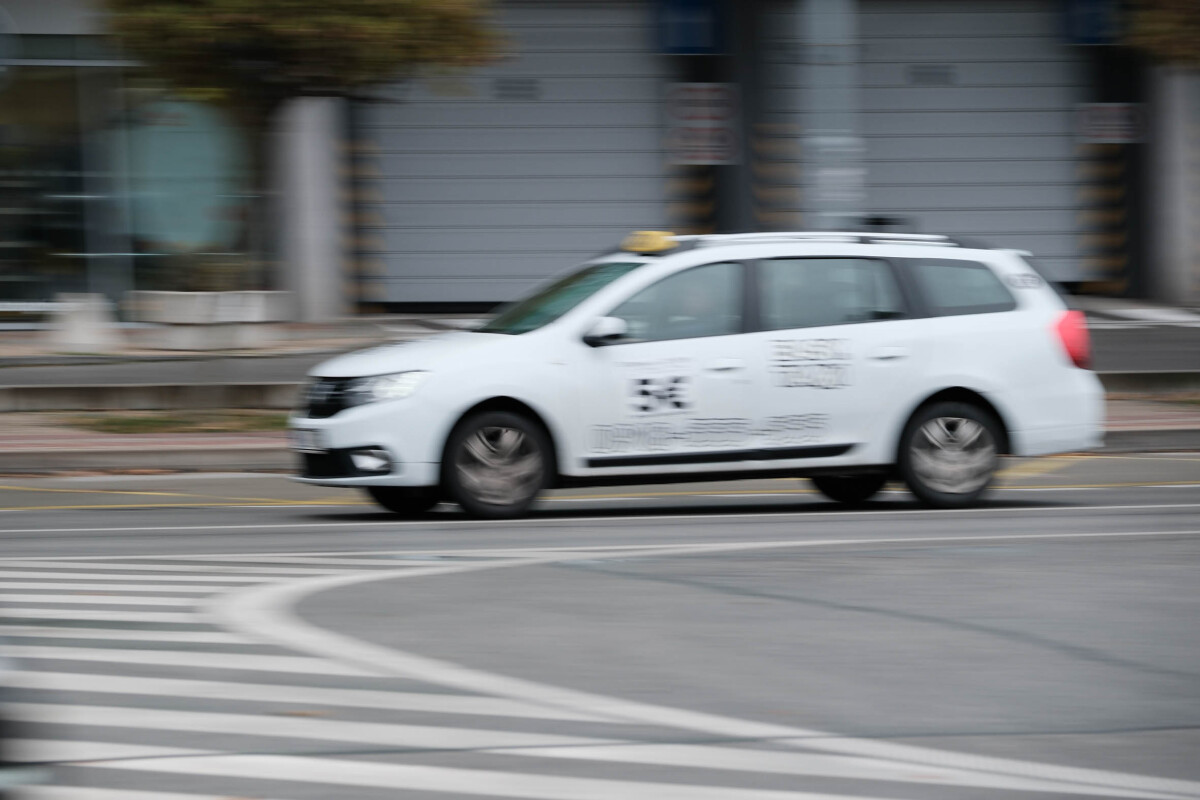 Taxik taxi auto