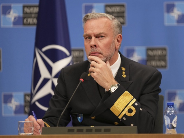 Predseda Vojenského výboru NATO Rob Bauer