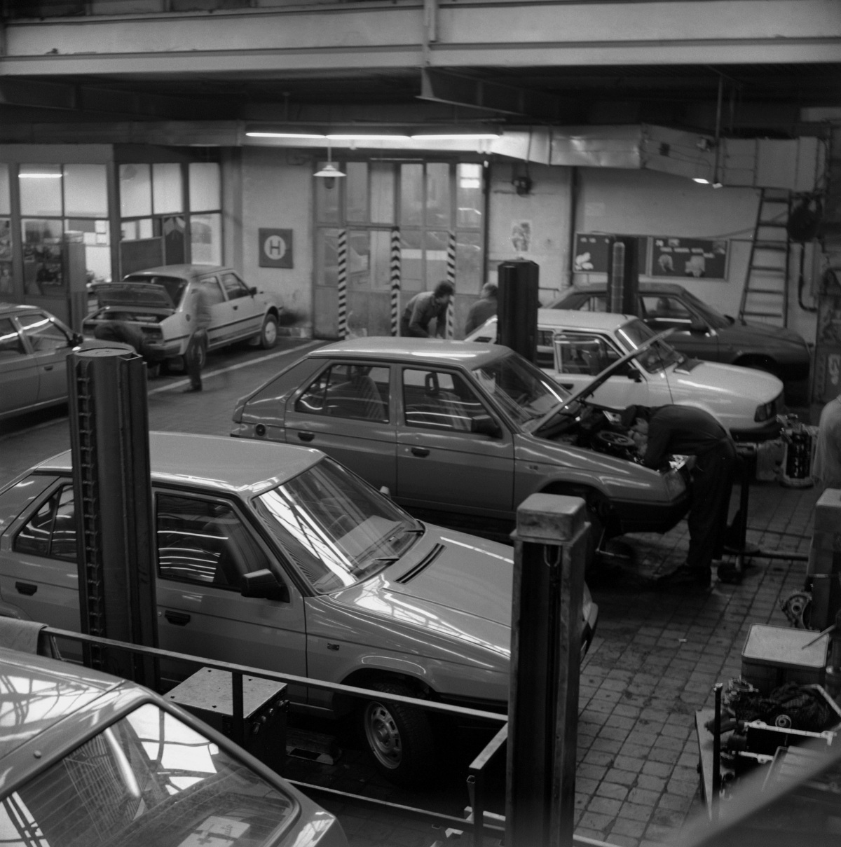 ČSSR automobil Škoda Favorit servis BAX