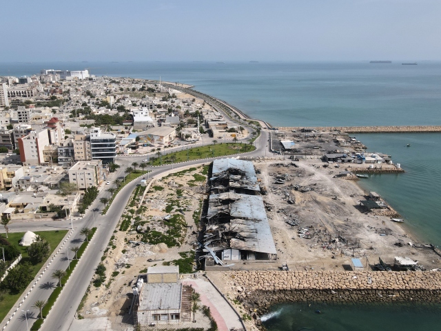 Irán USA Hormuz reštrikcie