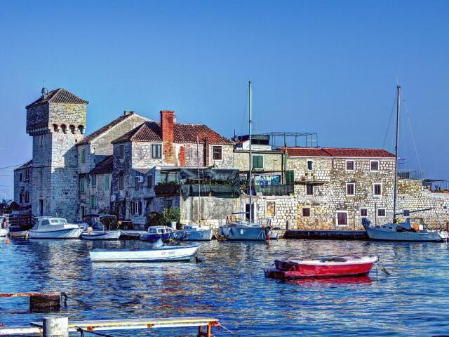Kaštel Gomilica