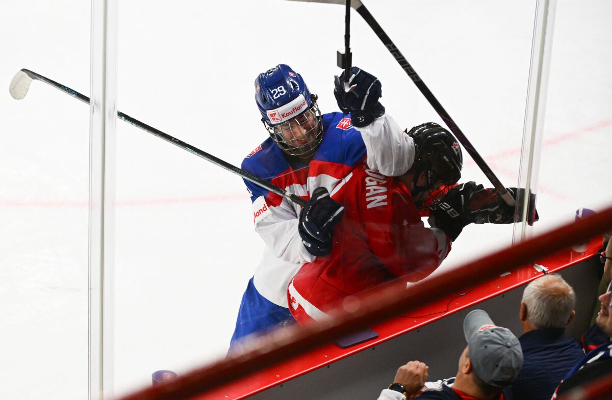 09. SR vs CAN do 18 rokov