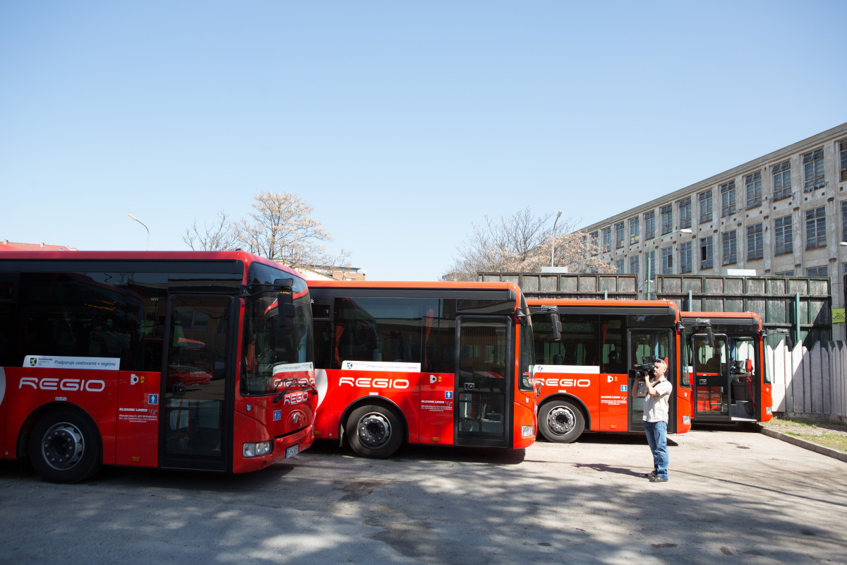 autobus, Slovak Lines