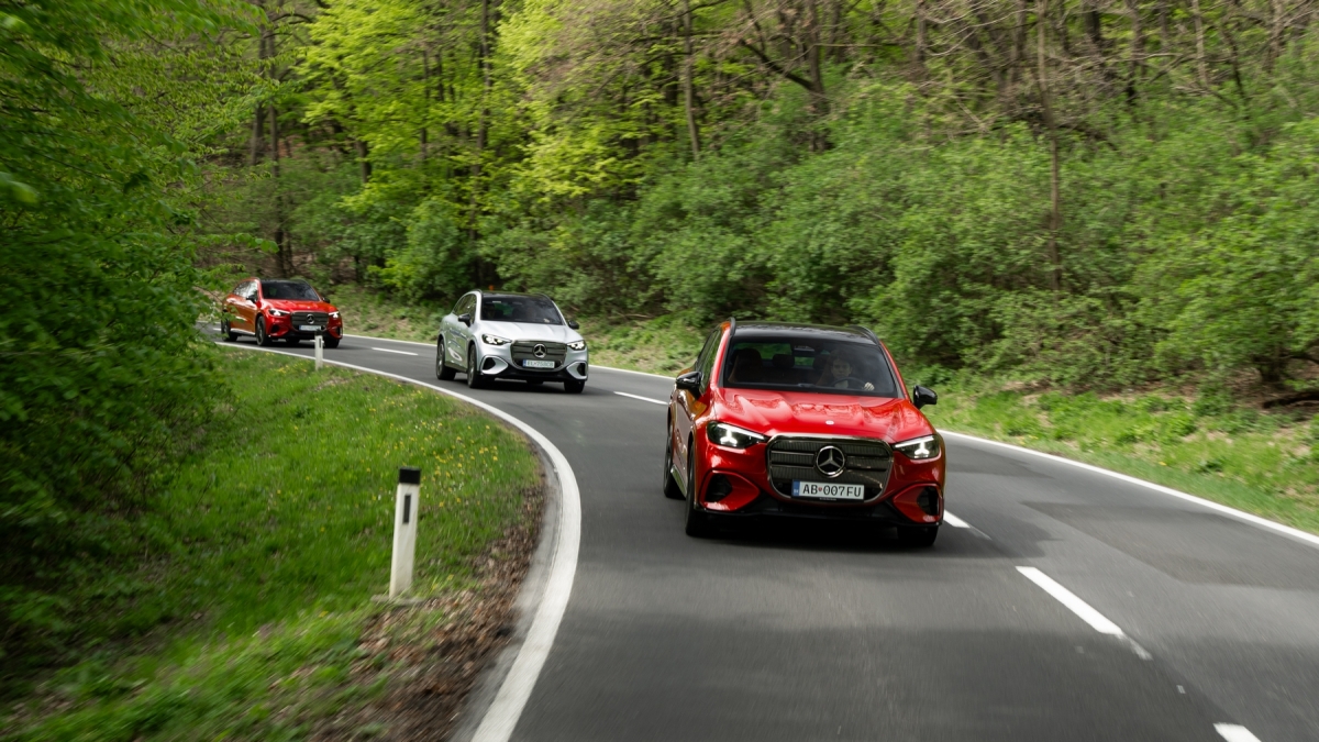 Mercedes-Benz GLC 400 4MATIC with EQ Technology (2026)