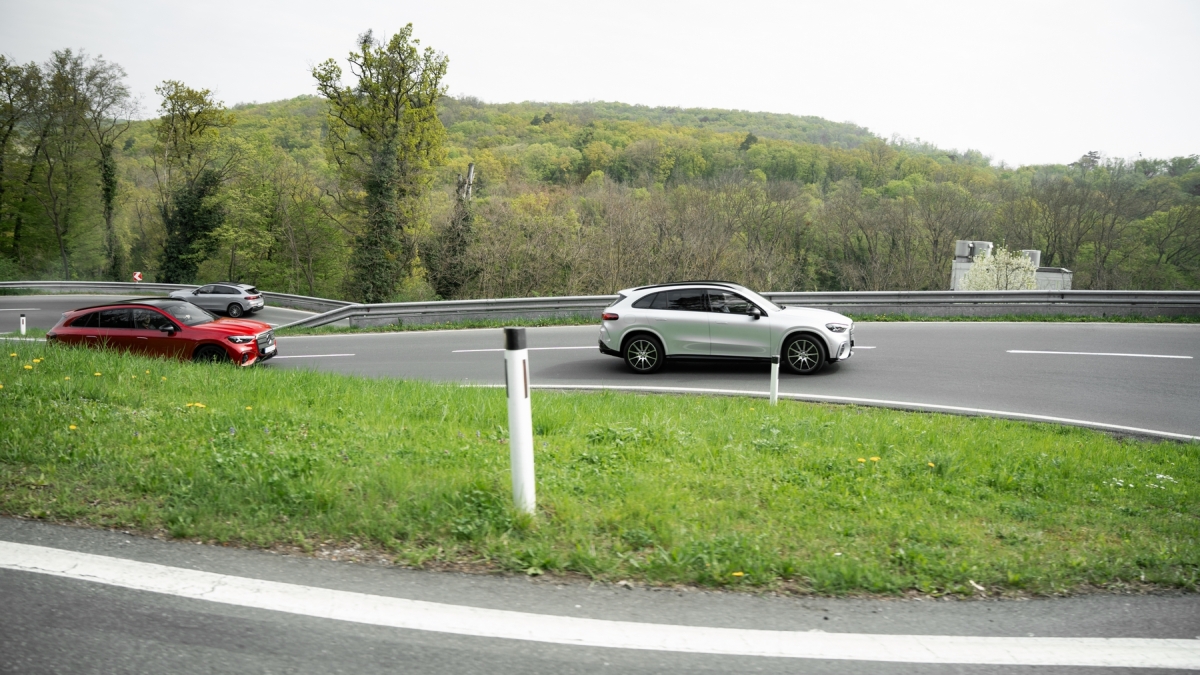 Mercedes-Benz GLC 400 4MATIC with EQ Technology (2026)
