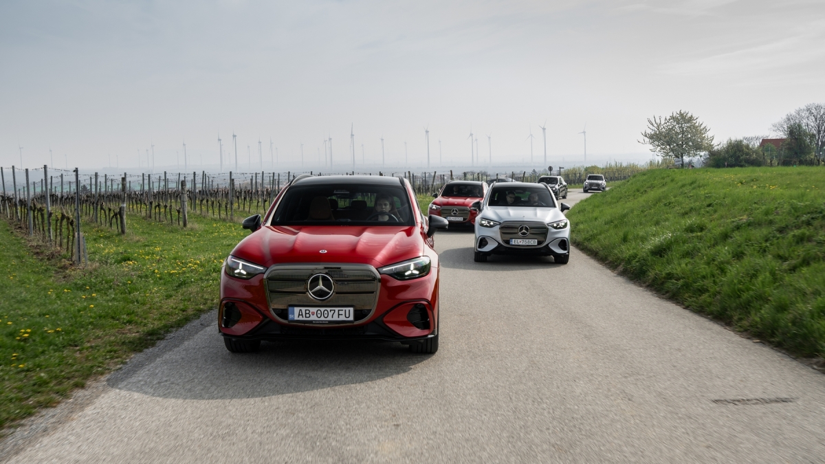 Mercedes-Benz GLC 400 4MATIC with EQ Technology (2026)