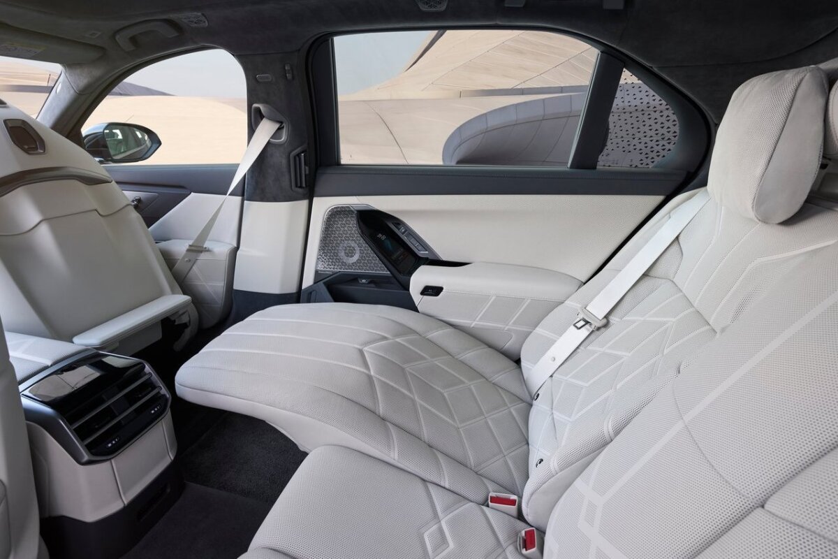 BMW 7 - 2026