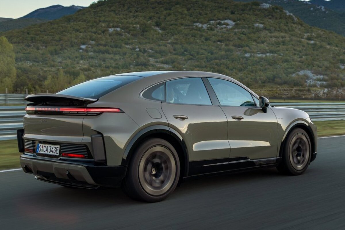 Porsche Cayenne Coupe Electric - 2026