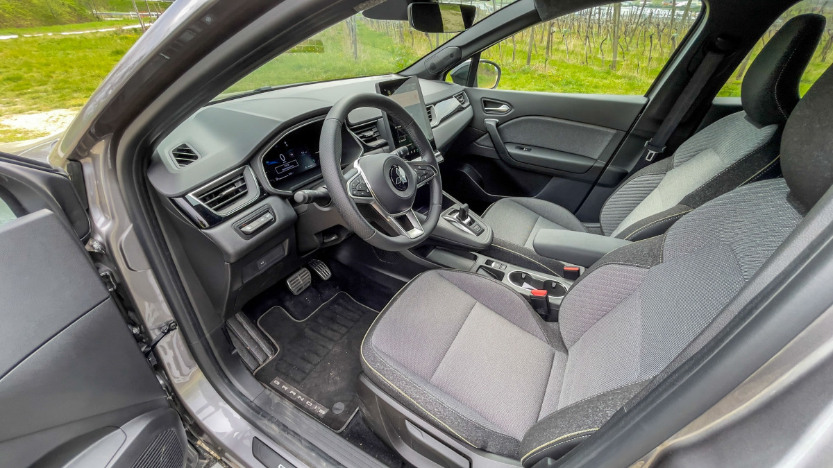 Mitsubishi - Grandis 1,3 MHEV - test 2026