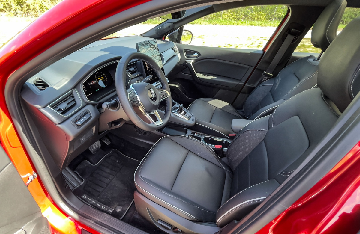 Mitsubishi - Grandis 1,8 HEV - test 2026