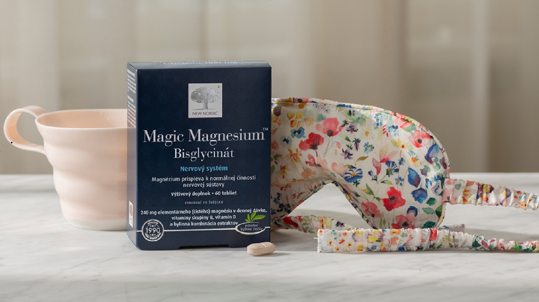 Magic Magnesium™ bisglycinát obsahuje dobre vstrebateľnú formu s 240 mg elementárneho magnézia v dennej dávke, doplnenú o vitamíny skupiny B, vitamín D a starostlivo vybranú kombináciu bylinných extraktov – vrátane extraktu z kôry francúzskej prímorskej borovice..